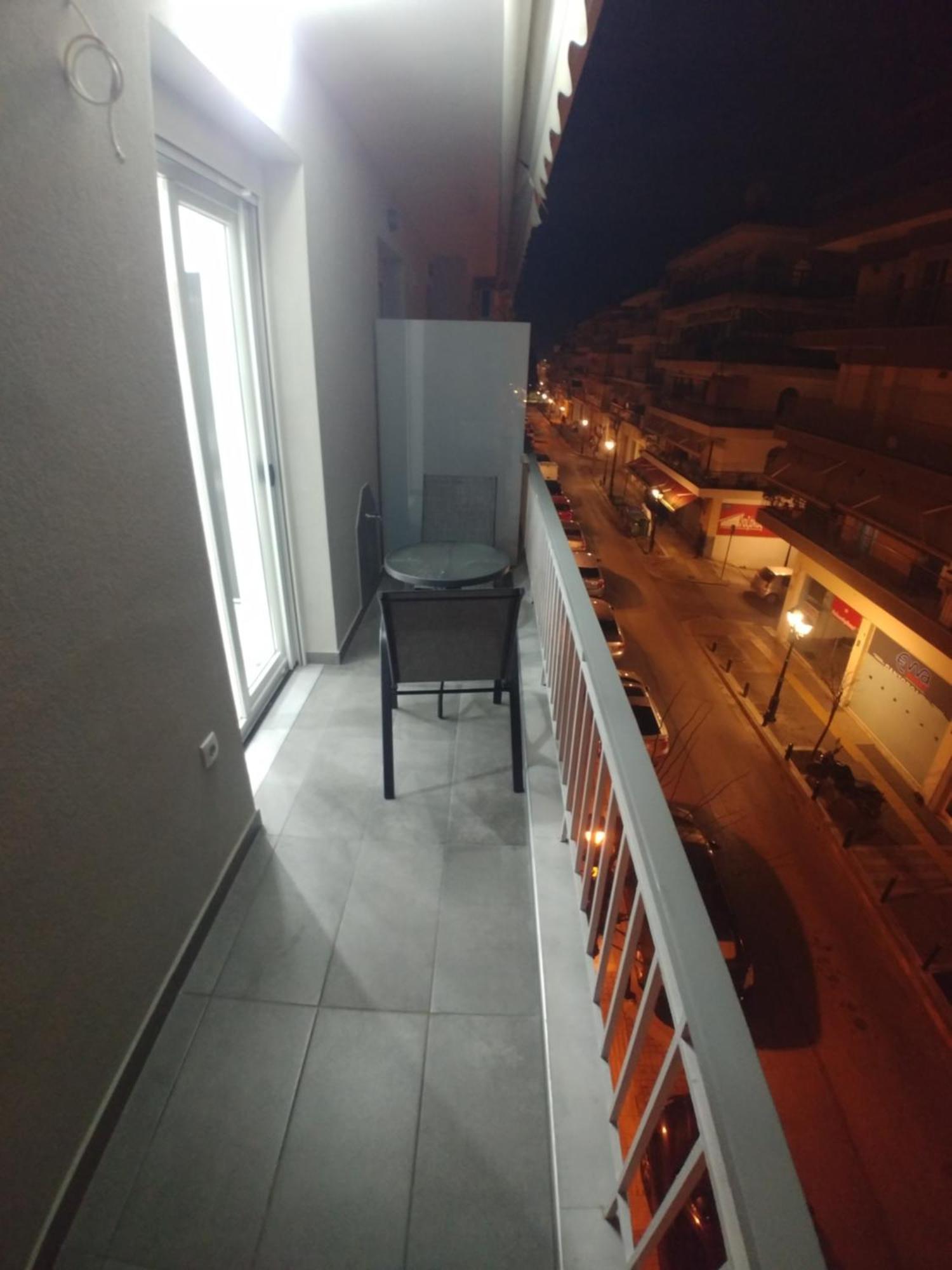 Λαμπερό Διαμέρισμα 2 塞萨洛尼基 外观 照片