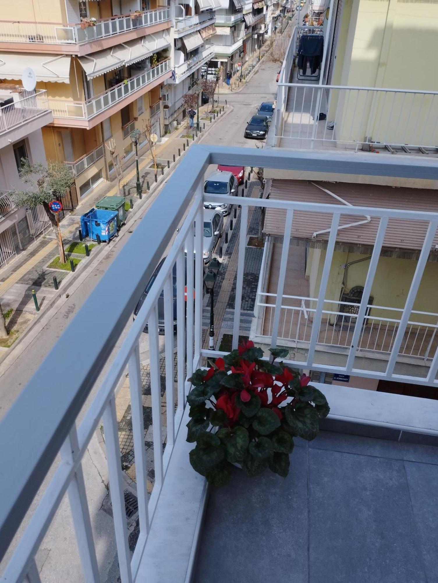 Λαμπερό Διαμέρισμα 2 塞萨洛尼基 外观 照片